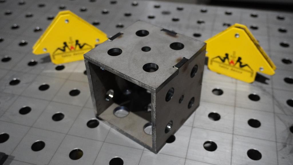 Magična kocka 100x100x100 mm fi 16 – 3D 