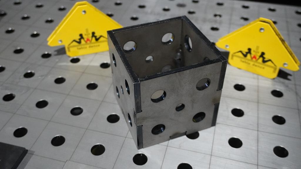 Magična kocka 100x100x100 mm fi 16 – 3D 