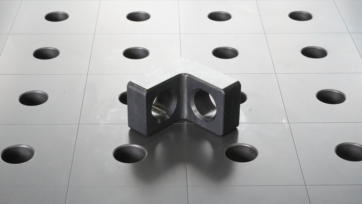 Spannwinkel D28  75x50x75x25mm