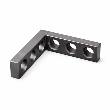 Granični i stezni ugaonik fi 28 – 175×50×175×25 mm (6 rupa)