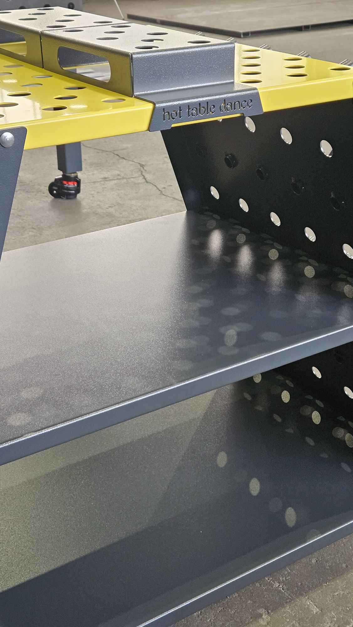Werkzeugwagen System D16 – Innovativ, präzise und praktisch für jede Werkstatt