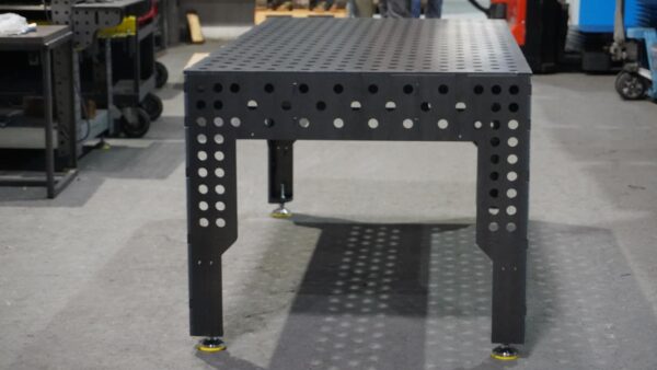 3D Zavarivački sto fi 28 – 2400 × 1200 × 200 mm × 12 mm