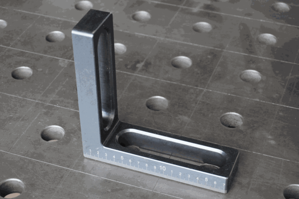 Granični i stezni ugaonik – fi 28 | 175 × 50 × 175 × 25 mm